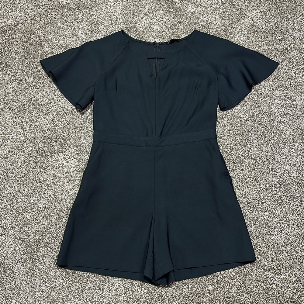 Banana Republic Petite romper flutter sleeve shorts pockets black 2P one piece